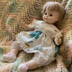 Vintage 1969 Effanbee Rooted Blonde Hair 17" Baby Doll